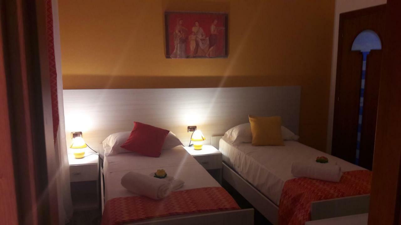 B&B Cornelia Pompei Exterior foto