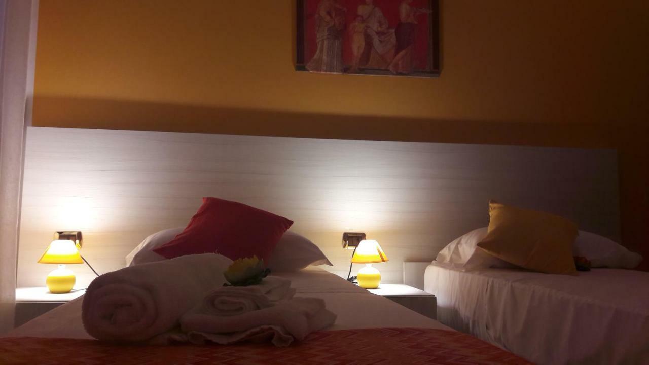 B&B Cornelia Pompei Exterior foto